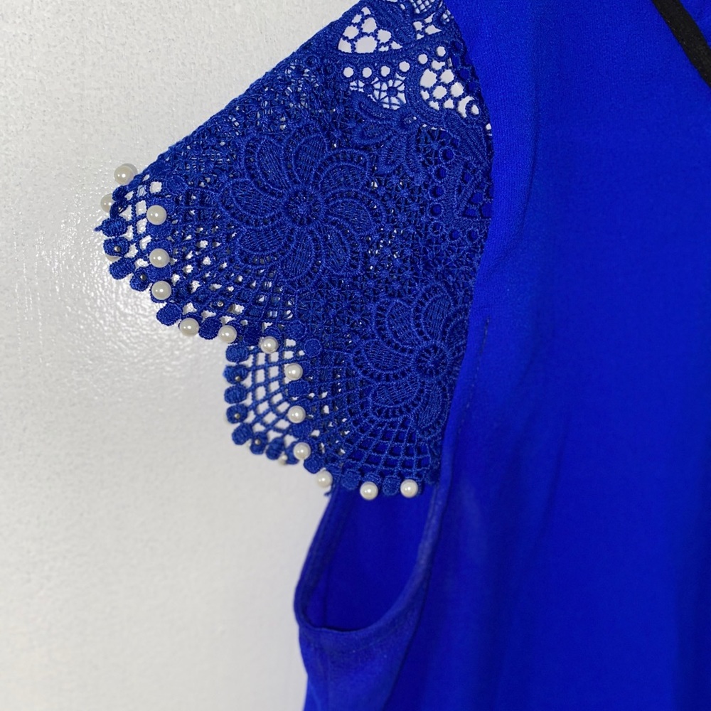 Two Classy Blouses - Picture 4 of 16